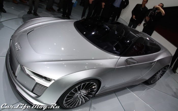 paris_2010_audi_etron_spyder_015 paris_2010_audi_etron_spyder_015