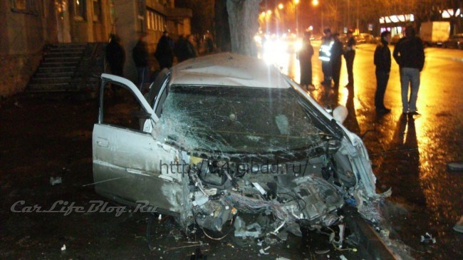 crestabigcrash-3 crestabigcrash-3