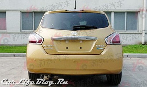 60115-nissan-tiida-11