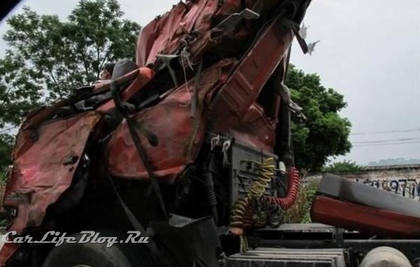 chinatruckfatality-4 chinatruckfatality-4